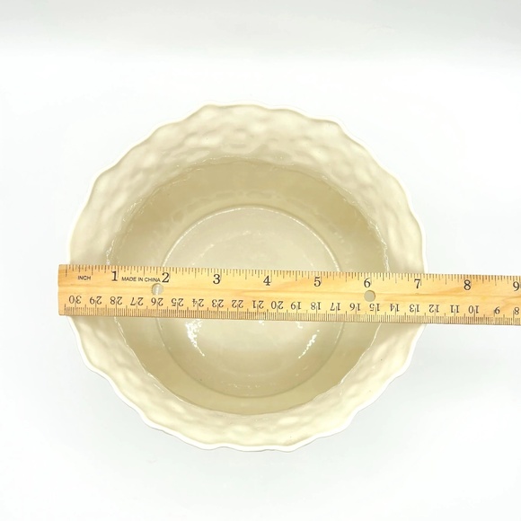 Belleek Pottery Four Leaf Clover Island Vase & Daisy Planter - Picture 6 of 13